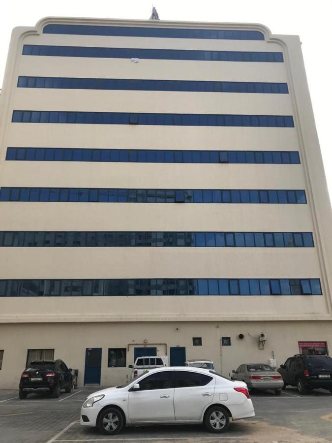 Al Majarah Residence Sharjah Ngoại thất bức ảnh