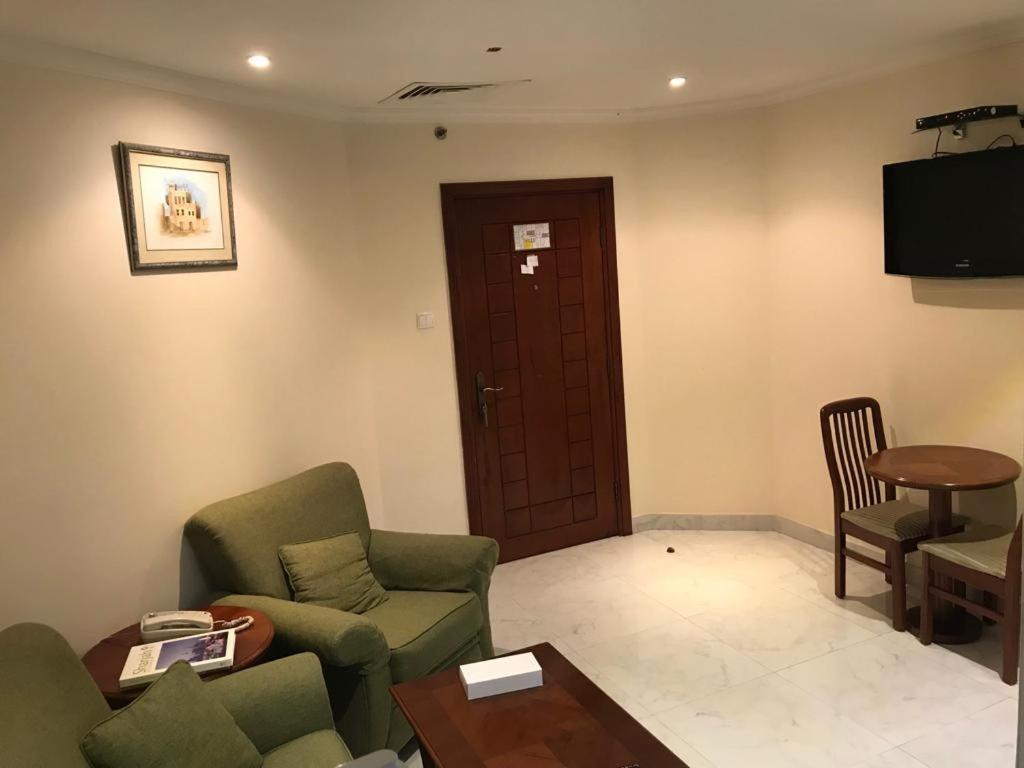 Al Majarah Residence Sharjah Ngoại thất bức ảnh